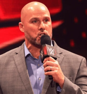 Se revela el motivo de la ausencia de Adam Pearce en WWE Raw